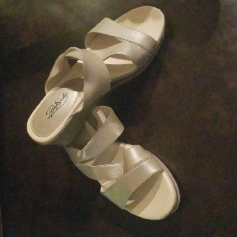 PURE SOLE Sz 8.5M, Champagne colored Wedge Sandals, 1.5/2" Heel, NWOT #8